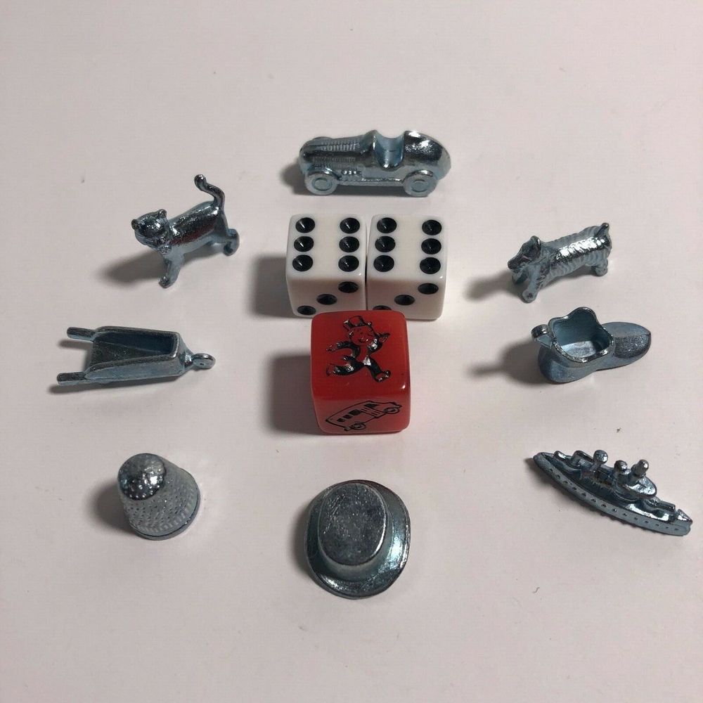 2014 Dog & Cat Monopoly 8 Retired Tokens and Dice